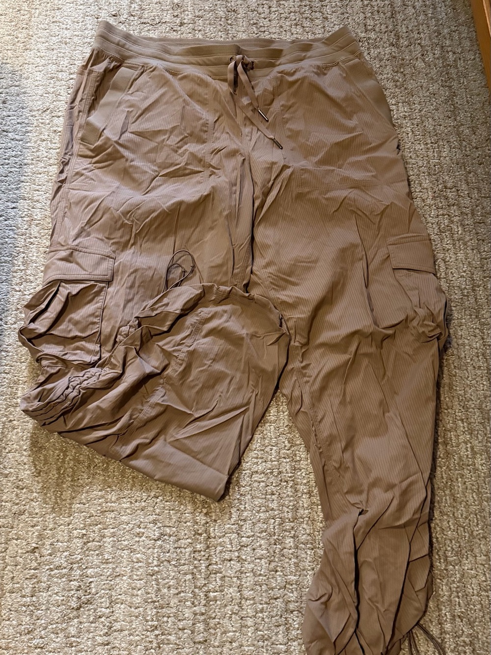 lululemon athletica Women's Straight-Leg Cargo Pants in Taupe Brown